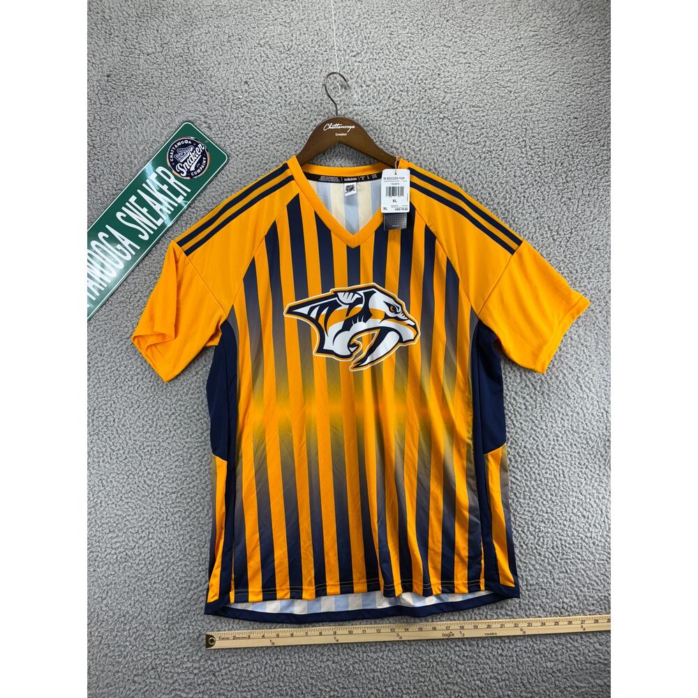 Adidas x Nashville Predators NHL Jersey T Shirt Mens Extra Large Yellow Blue XL